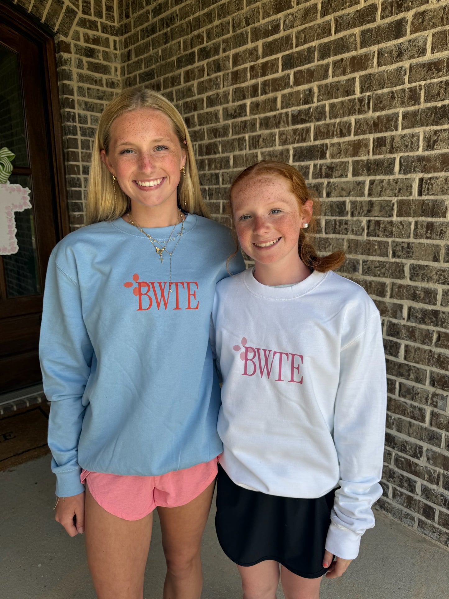 BWTE Classic Sweatshirt